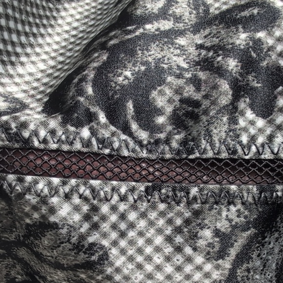 Intimately Free People Gray Black Floral Lace Satin Slip Mini Dress Size Small - Picture 3 of 7